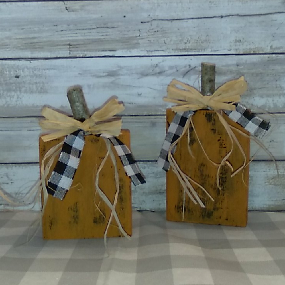 Rustic block pumpkins set